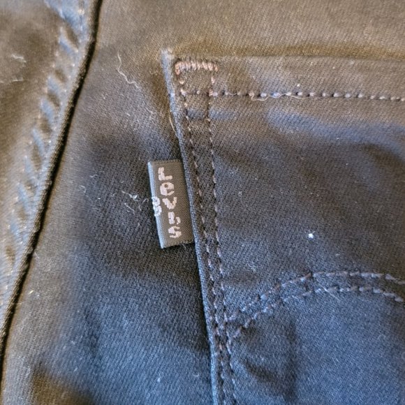 Levi Jeans - Picture 4 of 8